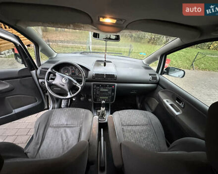 Серый Фольксваген Шаран, объемом двигателя 1.9 л и пробегом 427 тыс. км за 4699 $, фото 15 на Automoto.ua