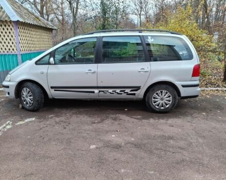 Сірий Фольксваген Шаран, об'ємом двигуна 1.9 л та пробігом 400 тис. км за 1200 $, фото 3 на Automoto.ua