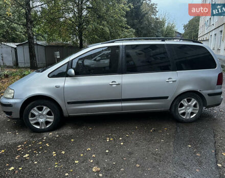 Серый Фольксваген Шаран, объемом двигателя 1.9 л и пробегом 341 тыс. км за 3300 $, фото 3 на Automoto.ua