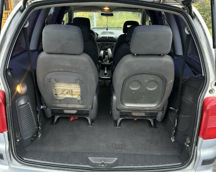 Серый Фольксваген Шаран, объемом двигателя 1.9 л и пробегом 427 тыс. км за 4699 $, фото 19 на Automoto.ua