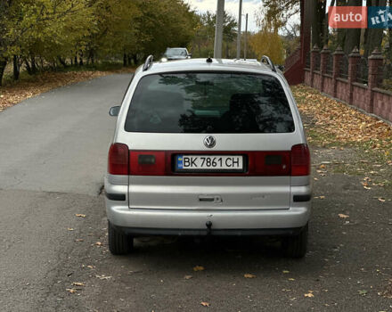 Сірий Фольксваген Шаран, об'ємом двигуна 1.9 л та пробігом 380 тис. км за 3000 $, фото 4 на Automoto.ua