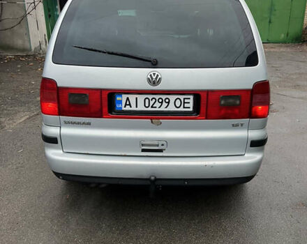 Серый Фольксваген Шаран, объемом двигателя 1.8 л и пробегом 402 тыс. км за 2499 $, фото 14 на Automoto.ua