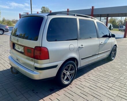 Серый Фольксваген Шаран, объемом двигателя 1.9 л и пробегом 330 тыс. км за 4500 $, фото 3 на Automoto.ua