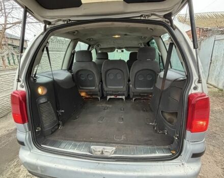 Серый Фольксваген Шаран, объемом двигателя 1.9 л и пробегом 360 тыс. км за 2400 $, фото 7 на Automoto.ua