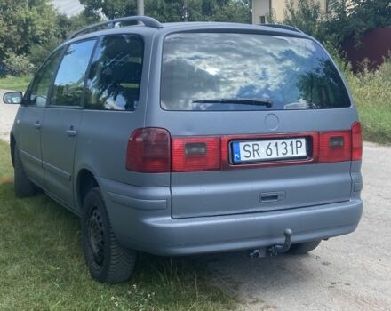 Сірий Фольксваген Шаран, об'ємом двигуна 1 л та пробігом 280 тис. км за 2400 $, фото 2 на Automoto.ua