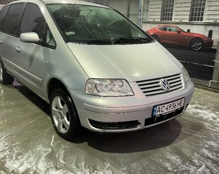 Серый Фольксваген Шаран, объемом двигателя 1.9 л и пробегом 480 тыс. км за 4300 $, фото 3 на Automoto.ua