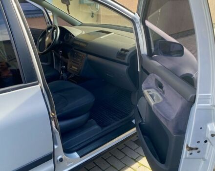 Серый Фольксваген Шаран, объемом двигателя 1.9 л и пробегом 330 тыс. км за 4500 $, фото 14 на Automoto.ua