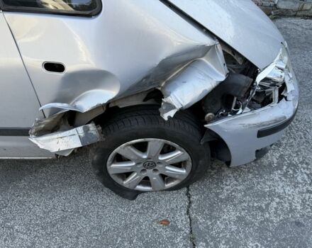 Серый Фольксваген Шаран, объемом двигателя 1.8 л и пробегом 380 тыс. км за 2700 $, фото 1 на Automoto.ua