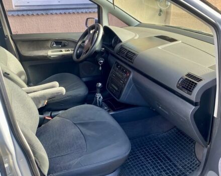 Серый Фольксваген Шаран, объемом двигателя 1.9 л и пробегом 330 тыс. км за 4500 $, фото 13 на Automoto.ua