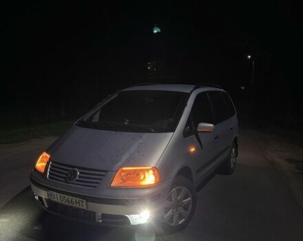 Серый Фольксваген Шаран, объемом двигателя 1.8 л и пробегом 380 тыс. км за 2700 $, фото 4 на Automoto.ua