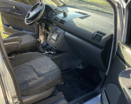 Серый Фольксваген Шаран, объемом двигателя 1.9 л и пробегом 480 тыс. км за 4300 $, фото 4 на Automoto.ua