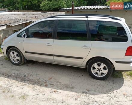 Серый Фольксваген Шаран, объемом двигателя 1.9 л и пробегом 375 тыс. км за 4300 $, фото 1 на Automoto.ua