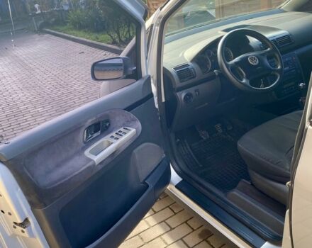 Серый Фольксваген Шаран, объемом двигателя 1.9 л и пробегом 330 тыс. км за 4500 $, фото 12 на Automoto.ua