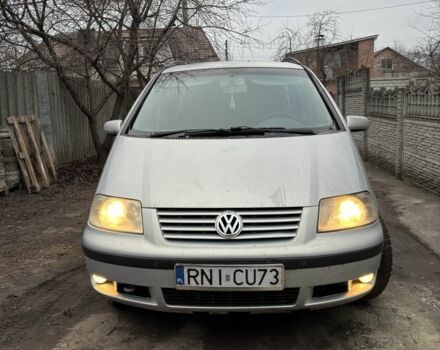 Серый Фольксваген Шаран, объемом двигателя 1.9 л и пробегом 360 тыс. км за 2400 $, фото 1 на Automoto.ua