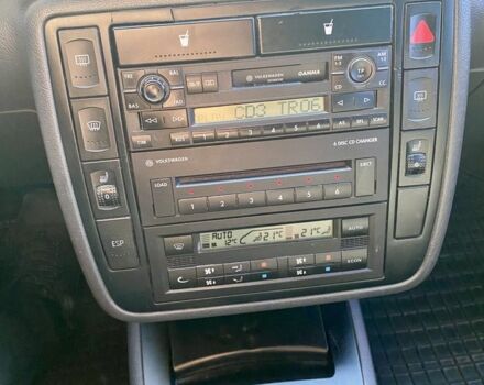 Серый Фольксваген Шаран, объемом двигателя 1.9 л и пробегом 330 тыс. км за 4500 $, фото 5 на Automoto.ua