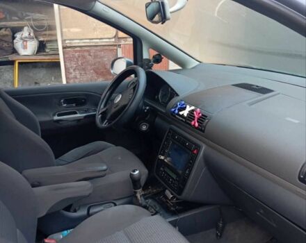 Сірий Фольксваген Шаран, об'ємом двигуна 1.9 л та пробігом 299 тис. км за 2000 $, фото 3 на Automoto.ua