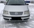 Серый Фольксваген Шаран, объемом двигателя 1.9 л и пробегом 320 тыс. км за 2100 $, фото 1 на Automoto.ua