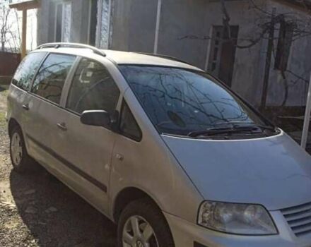 Сірий Фольксваген Шаран, об'ємом двигуна 1.8 л та пробігом 326 тис. км за 3500 $, фото 2 на Automoto.ua