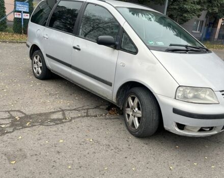 Серый Фольксваген Шаран, объемом двигателя 0 л и пробегом 400 тыс. км за 1700 $, фото 1 на Automoto.ua