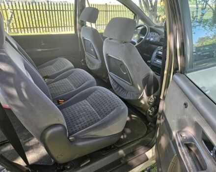 Серый Фольксваген Шаран, объемом двигателя 1.9 л и пробегом 290 тыс. км за 3300 $, фото 6 на Automoto.ua