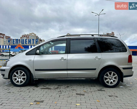 Сірий Фольксваген Шаран, об'ємом двигуна 1.8 л та пробігом 365 тис. км за 4499 $, фото 9 на Automoto.ua