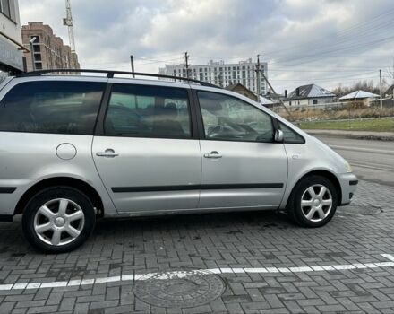 Серый Фольксваген Шаран, объемом двигателя 1.9 л и пробегом 380 тыс. км за 2299 $, фото 5 на Automoto.ua