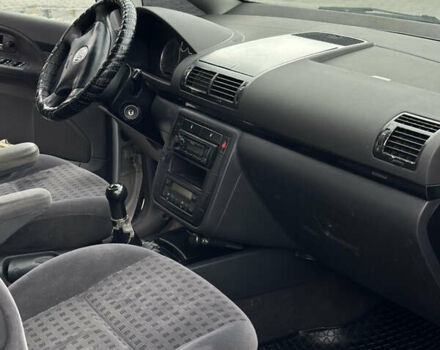 Сірий Фольксваген Шаран, об'ємом двигуна 1.8 л та пробігом 365 тис. км за 4499 $, фото 11 на Automoto.ua