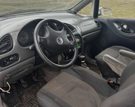 Сірий Фольксваген Шаран, об'ємом двигуна 1.9 л та пробігом 111 тис. км за 1200 $, фото 3 на Automoto.ua