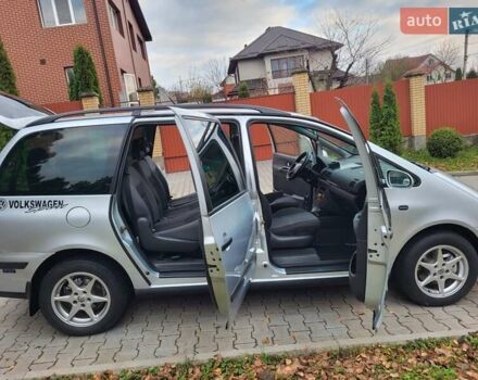 Серый Фольксваген Шаран, объемом двигателя 1.9 л и пробегом 237 тыс. км за 6400 $, фото 22 на Automoto.ua