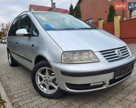 Серый Фольксваген Шаран, объемом двигателя 1.9 л и пробегом 237 тыс. км за 6400 $, фото 3 на Automoto.ua