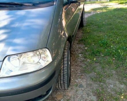 Сірий Фольксваген Шаран, об'ємом двигуна 1.9 л та пробігом 270 тис. км за 4499 $, фото 1 на Automoto.ua