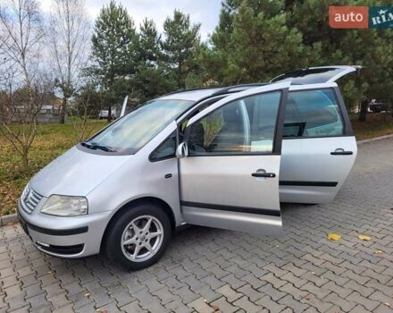 Серый Фольксваген Шаран, объемом двигателя 1.9 л и пробегом 237 тыс. км за 6400 $, фото 18 на Automoto.ua