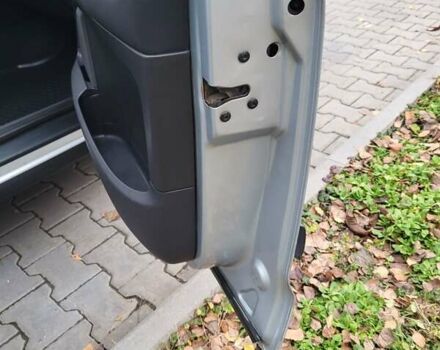 Серый Фольксваген Шаран, объемом двигателя 1.9 л и пробегом 237 тыс. км за 6400 $, фото 54 на Automoto.ua