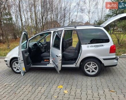 Серый Фольксваген Шаран, объемом двигателя 1.9 л и пробегом 237 тыс. км за 6400 $, фото 23 на Automoto.ua