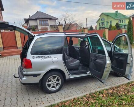 Серый Фольксваген Шаран, объемом двигателя 1.9 л и пробегом 237 тыс. км за 6400 $, фото 35 на Automoto.ua