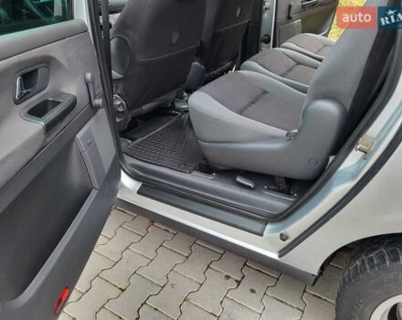 Серый Фольксваген Шаран, объемом двигателя 1.9 л и пробегом 237 тыс. км за 6400 $, фото 37 на Automoto.ua