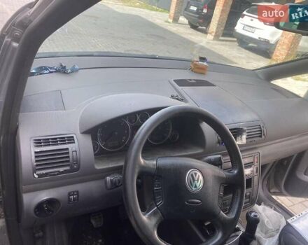 Фольксваген Шаран 2005 в Луцке на Automoto.ua Серый Фольксваген Шаран, объемом двигателя 1.9 л и пробегом 305 тыс. км за 6200 $, фото 11 на Automoto.ua
