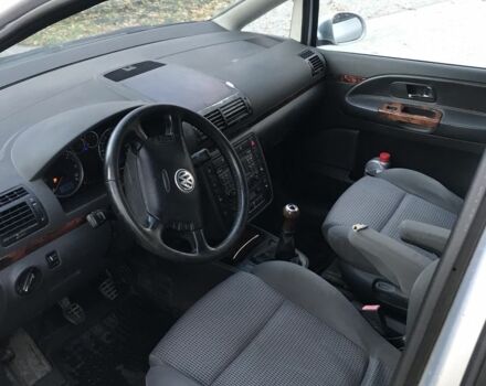 Сірий Фольксваген Шаран, об'ємом двигуна 1.9 л та пробігом 240 тис. км за 2950 $, фото 6 на Automoto.ua