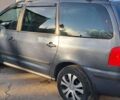 Сірий Фольксваген Шаран, об'ємом двигуна 2 л та пробігом 300 тис. км за 6100 $, фото 4 на Automoto.ua