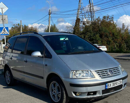 Серый Фольксваген Шаран, объемом двигателя 1.9 л и пробегом 250 тыс. км за 5500 $, фото 2 на Automoto.ua
