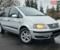 Серый Фольксваген Шаран, объемом двигателя 1.9 л и пробегом 237 тыс. км за 5777 $, фото 1 на Automoto.ua