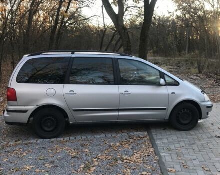 Сірий Фольксваген Шаран, об'ємом двигуна 1.9 л та пробігом 240 тис. км за 2950 $, фото 4 на Automoto.ua