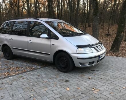 Сірий Фольксваген Шаран, об'ємом двигуна 1.9 л та пробігом 240 тис. км за 2950 $, фото 5 на Automoto.ua