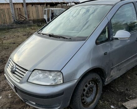 Серый Фольксваген Шаран, объемом двигателя 0 л и пробегом 255 тыс. км за 1237 $, фото 1 на Automoto.ua