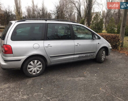 Серый Фольксваген Шаран, объемом двигателя 1.97 л и пробегом 210 тыс. км за 6250 $, фото 2 на Automoto.ua