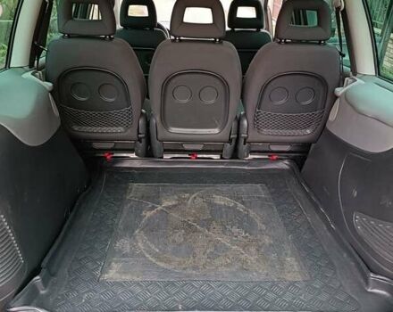 Сірий Фольксваген Шаран, об'ємом двигуна 2 л та пробігом 350 тис. км за 5300 $, фото 12 на Automoto.ua