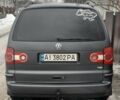 Серый Фольксваген Шаран, объемом двигателя 1.97 л и пробегом 248 тыс. км за 7500 $, фото 1 на Automoto.ua