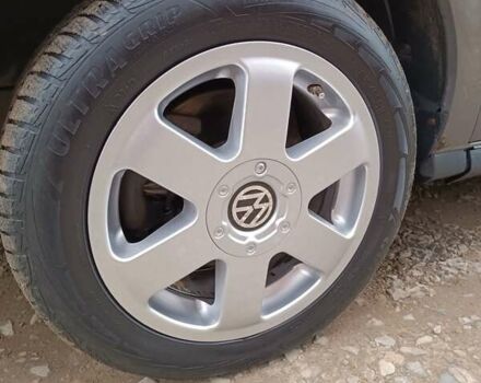 Сірий Фольксваген Шаран, об'ємом двигуна 2 л та пробігом 350 тис. км за 5300 $, фото 18 на Automoto.ua