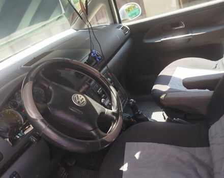 Серый Фольксваген Шаран, объемом двигателя 1.9 л и пробегом 340 тыс. км за 6300 $, фото 10 на Automoto.ua