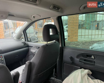 Серый Фольксваген Шаран, объемом двигателя 1.9 л и пробегом 350 тыс. км за 6000 $, фото 7 на Automoto.ua